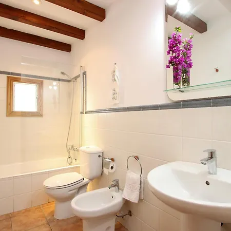 Villa Oliveres *